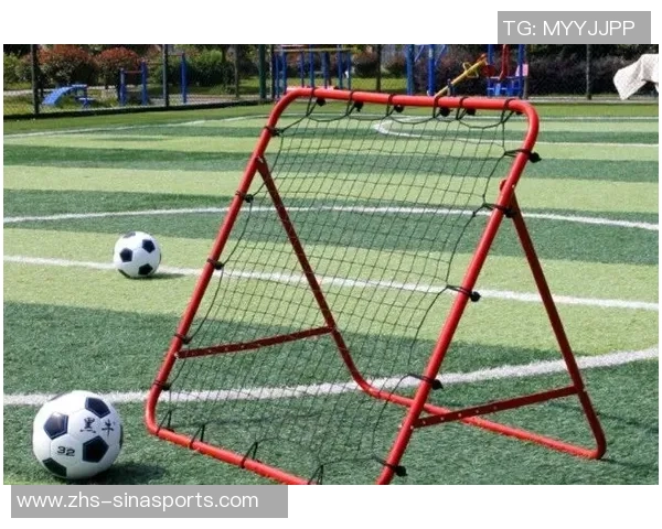 提升足球技巧的十种必学技巧名称与实用训练方法分享